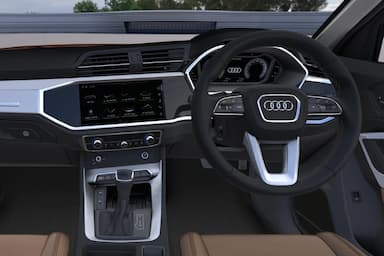 Audi Q3 image