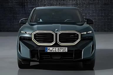 BMW XM image