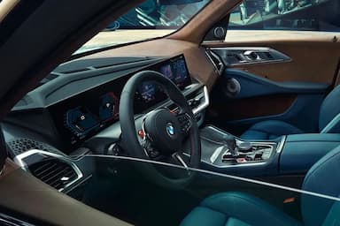 BMW XM image