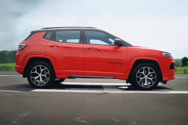 Jeep Compass image