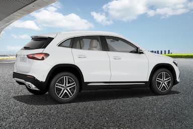 Mercedes GLA image